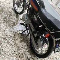 موتور 125. زمرد