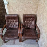 صندلی چوبی|میز و صندلی غذاخوری|تهران, فلسطین (میدان انقلاب)|دیوار