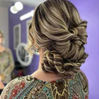 خدمات سالن ارایشی|خدمات آرایشگری و زیبایی|پرند, فاز ۲|دیوار