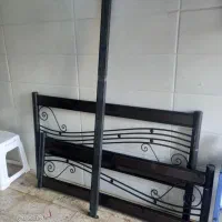 تختخواب و تشک و میز