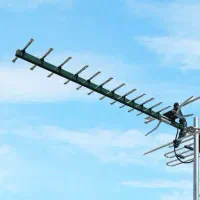 نصاب و نصب آنتن تلوزیون و گیرنده دیجیتال و برقکار|خدمات پیشه و مهارت|شاهینشهر, فردوسی|دیوار