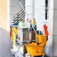 نیروی خدماتی آقا خانم