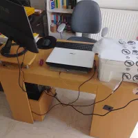 میز کامپیوتر در حدنو همراه صندلی