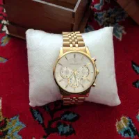 ساعت مچی|ساعت|آق قلا, |دیوار