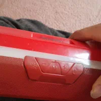 اسپیکر قرمز رنگ|پخش‌کننده همراه|قم, بکایی|دیوار