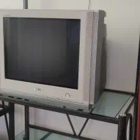 تلویزیون ۱۴اینچ سامسونگ به همراه میز تلویزیون