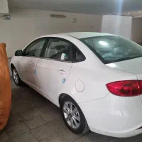جک J4 سفید