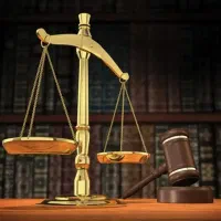 وکیل پایه یک دادگستری