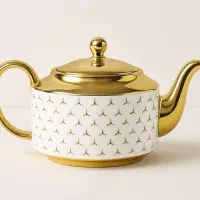 قوری چینی طرح دار طلایی|قوری، کتری، قهوهساز دستی|بندر انزلی, کارآموزی|دیوار