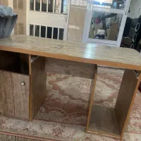 میز کامپیوتر سالم