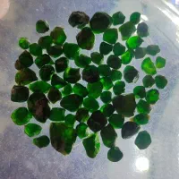 گارنت سبز دمانتوئید