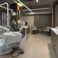 استخدام دستیار دندانپزشک و منشی