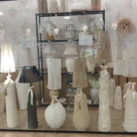 آباژور دکوری شیک ایستاده و کنارسالنی
