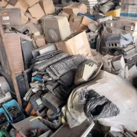 خریدار کیس مانیتور ال سی دی پنل شکسته و ضایعات