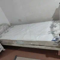 تخت خواب فلزی بدون تشک بفروش میرسید|تخت و سرویس خواب|شوش, |دیوار