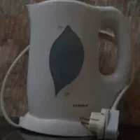 یک‌ عدد کتری برقی به فروش می رسد