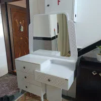 میز ارایش ام دی اف