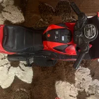 موتور شارژی و ماشین شارژی در حد نو|اسباب‌بازی بچه|تهران, تهرانپارس جنوبی|دیوار