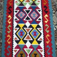 قالیچه دستبافت نو با(بهترین کیفیت)(به شرط هم میدم)