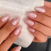 آموزش و خدمات کاشت ناخن و کراتین پروتئین