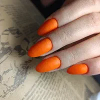 آموزش و خدمات کاشت ناخن و کاشت مژه