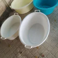 تشت پلاستیکی بزرگ