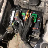 نصب جعبه فیوز قیچی شده در محل BSM FM EBCM|خدمات موتور و ماشین|تهران, هفت حوض|دیوار