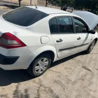 مگان ۸۷ دنده ای موتور ۱۶۰۰|خودرو سواری و وانت|شاهین‌شهر, شهرک ردانی پور|دیوار