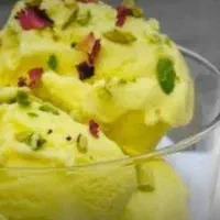 به یک نفر همکار خانم یا آقا نیاز میباشد