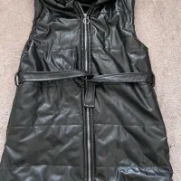 پافر (کاپشن)|لباس|میانه, |دیوار