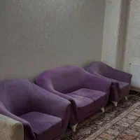 مبلمان راحتی ۲ ست کامل|مبلمان خانگی و میز عسلی|قم, انسجام|دیوار