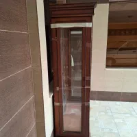 ویترین چهار طبقه آینه و هالوژن دار با چوب گردو|بوفه، ویترین، کنسول|اصفهان, جلالیه|دیوار