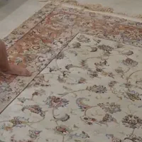 دو عدد فرش ماشینی طرح گل افشان