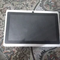 یک عدد تبلت دانش اموزی