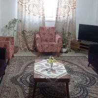 مبل ۷ نفره به همراه میز وسط|مبلمان خانگی و میز عسلی|رشت, دیانتی|دیوار