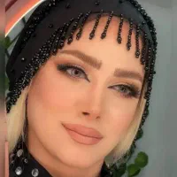 سرون و جلیقه و کلاه|لباس|صحنه, |دیوار