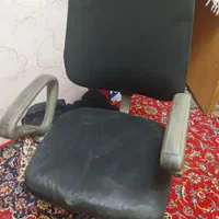 صندلی چرخدار یکی از چرخ ها رانداره سالم تمیز|صندلی و نیمکت|اصفهان, لاله|دیوار