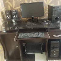 کامپیوتر  رو میزی