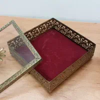 شکلات خوری درب دار