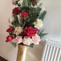 گلدان کنارسالنی