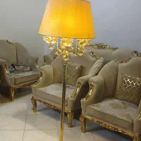 آباژور ایستاده