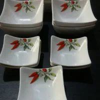 پیاله ی  بسیار زیبا با طرح فلفل قرمز