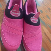 کفش دخترانه سایز۳۵ وصندل سبک سایز۳۱