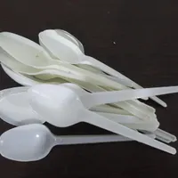 قاشق و چنگال یکبار ومصرف