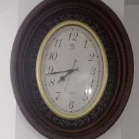 ساعت دیواری