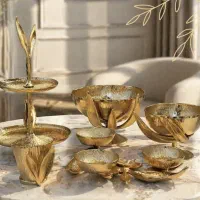 سرویس پذیرایی طلایی و نقره ای