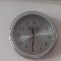 ساعت دیواری