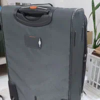 چمدان|کیف، کفش، کمربند|صومعه‌سرا, |دیوار