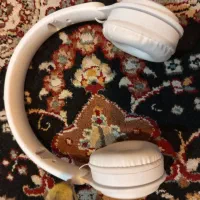 یدونه هدفون یدونه هم امپتری چراغ دار|لوازم جانبی موبایل و تبلت|زاهدان, |دیوار