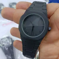 ساعت مشکی ارقام عربی